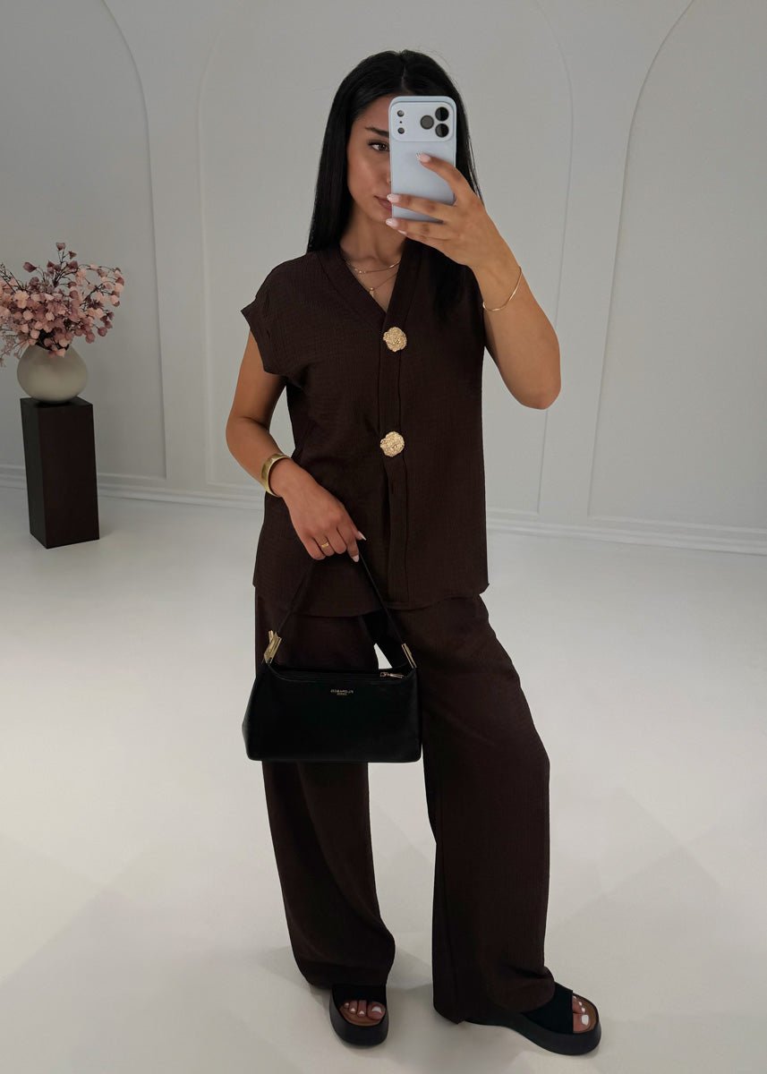 Zweiteiler Set mit Goldknöpfen Braun - NAHA