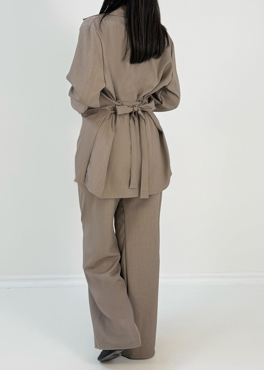 Blazer-Set mit Hose und Gürtel