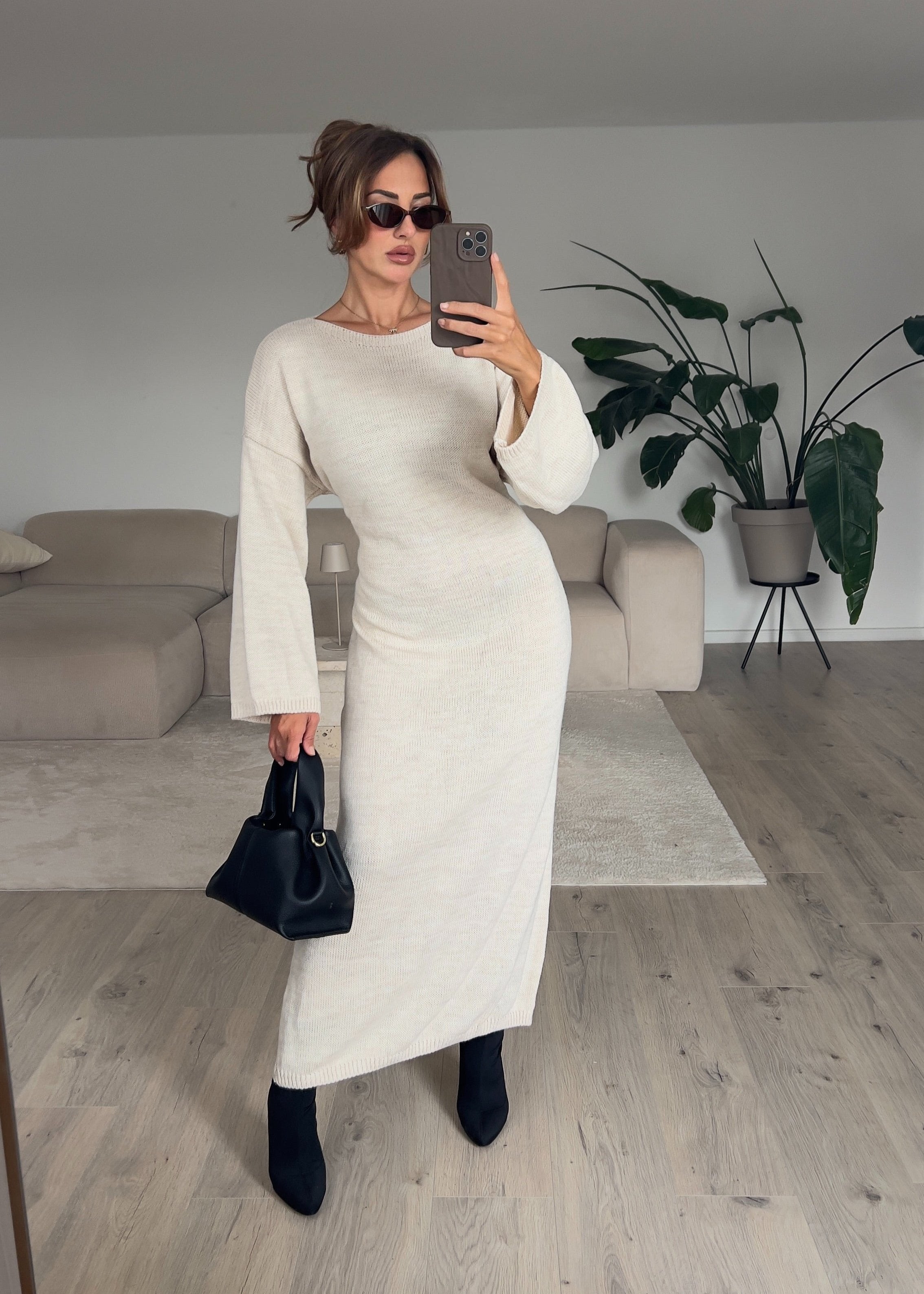 Langes Kleid mit Bindeband