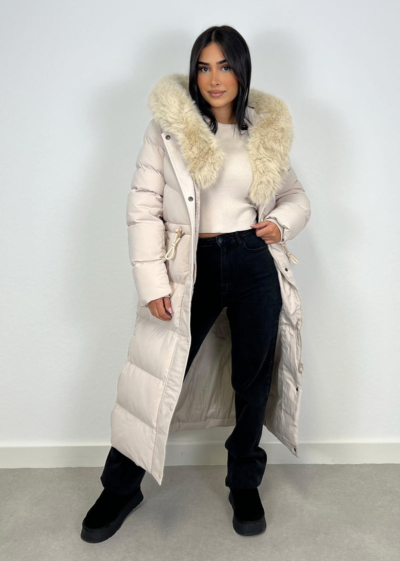 Langer Parka mit Kunstfell