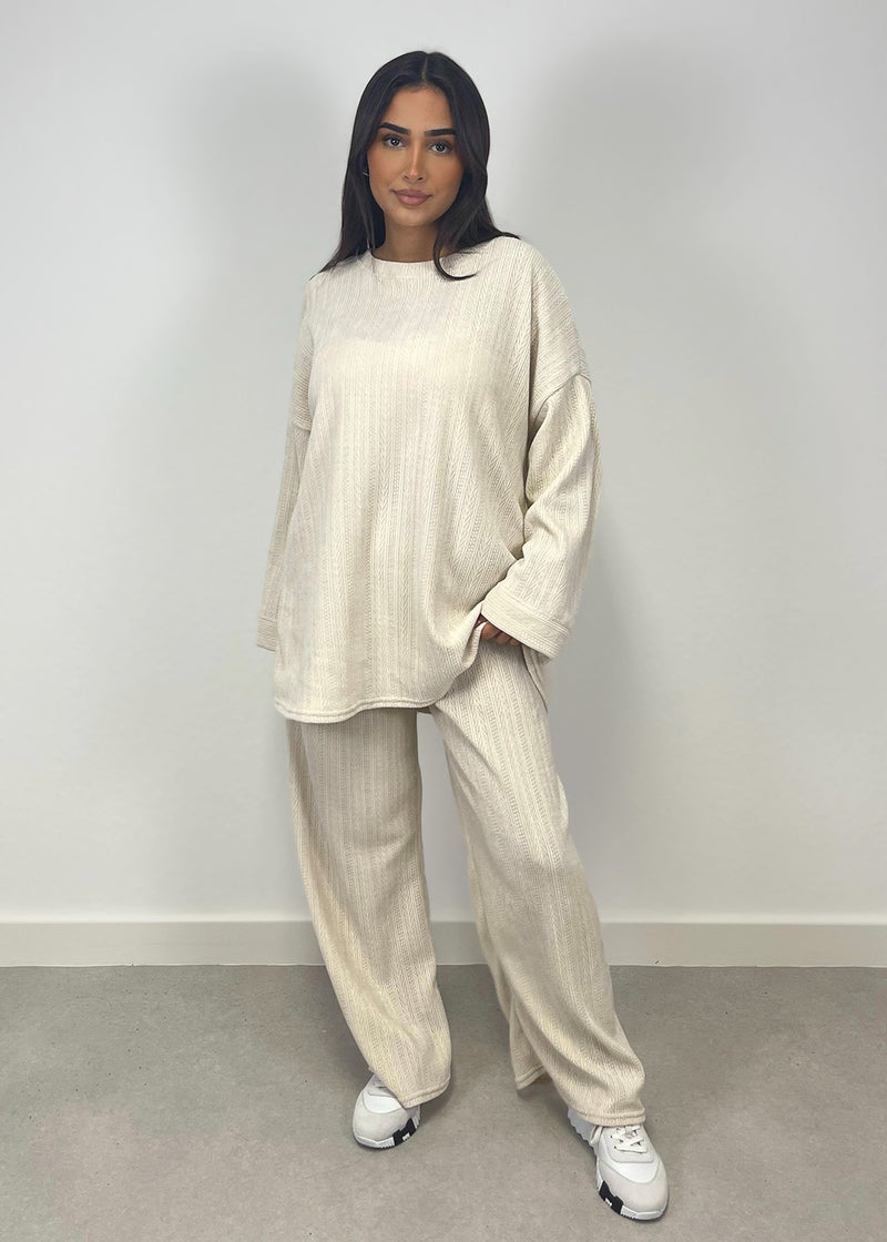 Zweiteiler mit Muster