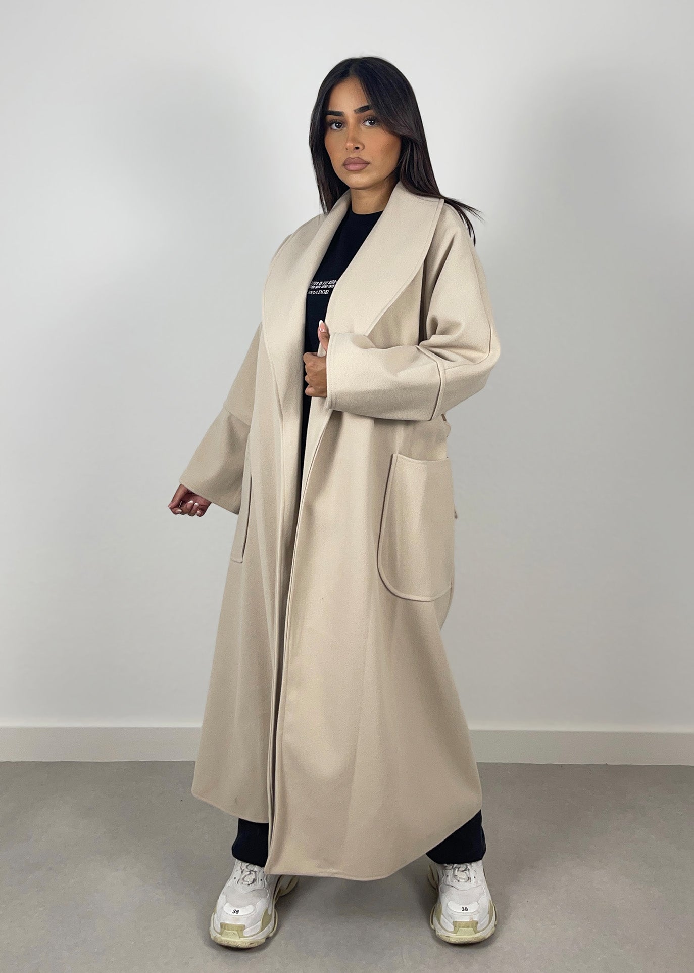 Eleganter Bindemantel