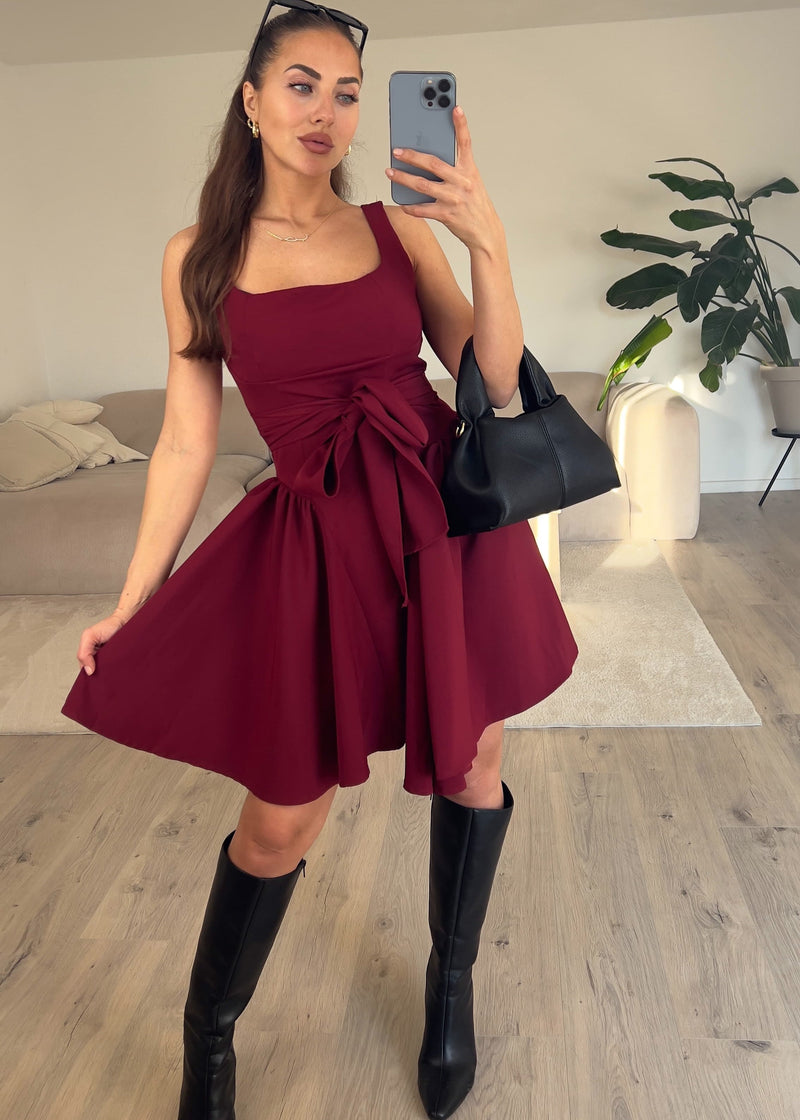 Minikleid mit Volant-Details