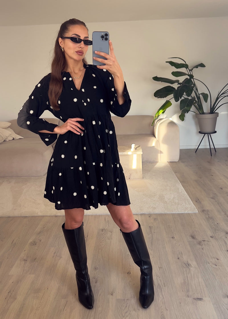 Minikleid mit Blumenstickerei