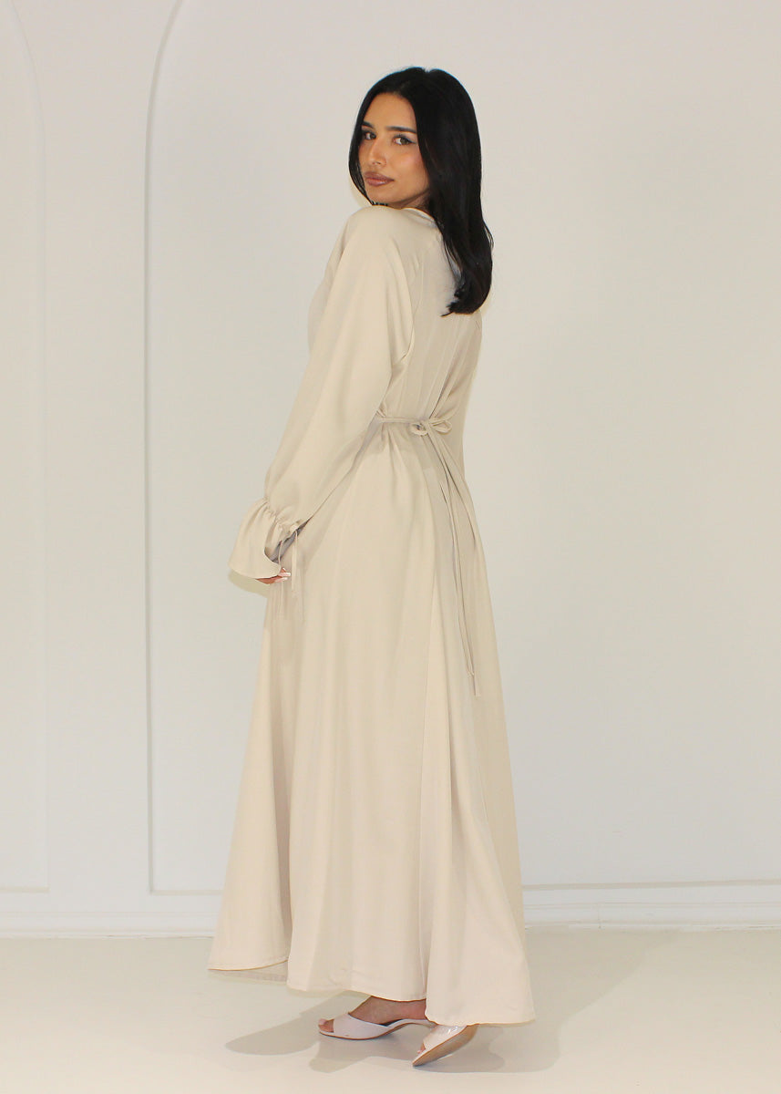 Maxi-Kleid mit Bindeband hinten