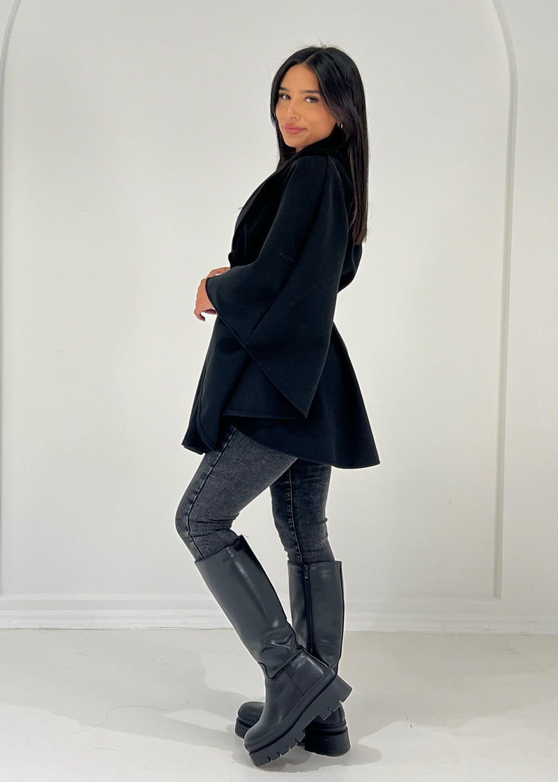 Poncho mit Bindegürtel