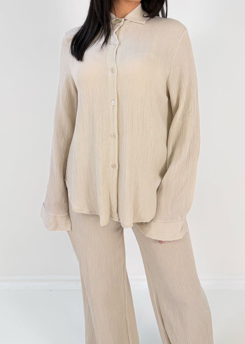 Zweiteiler Set mit Hemd und weiter Hose