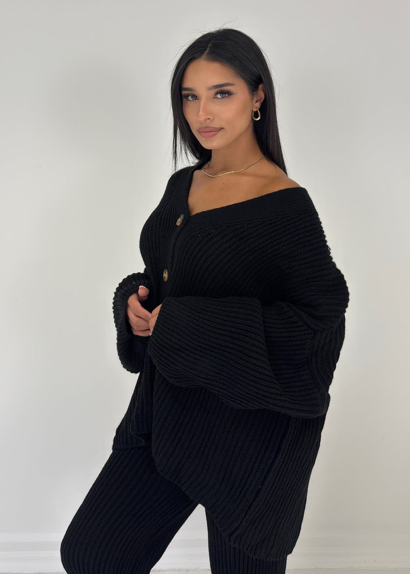 Strick-Set aus Cardigan und Hose