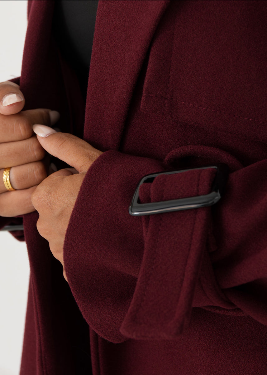 Oversized Trenchcoat Bordeaux mit Gürtel