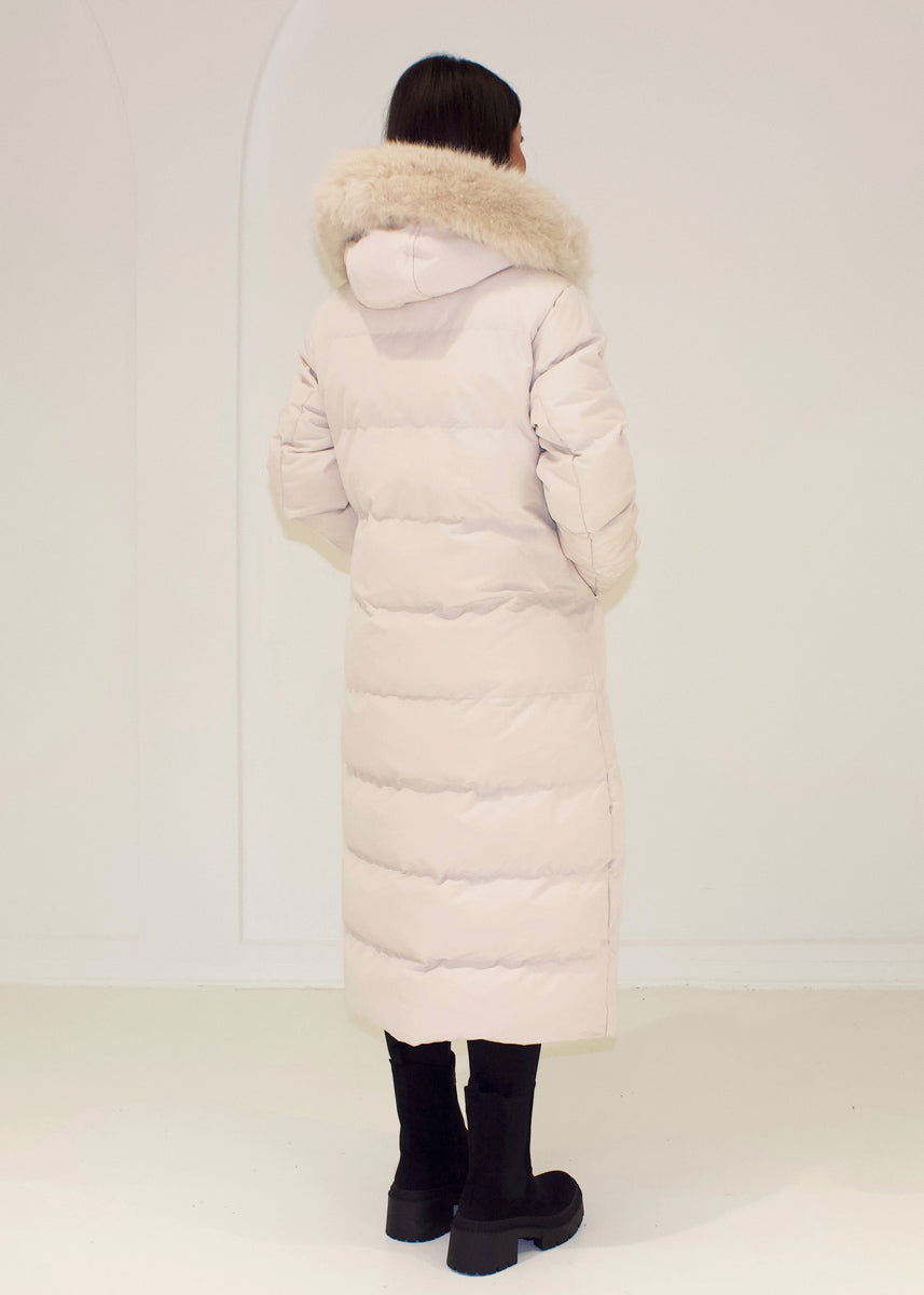 Langer Winterparka mit Fellkapuze