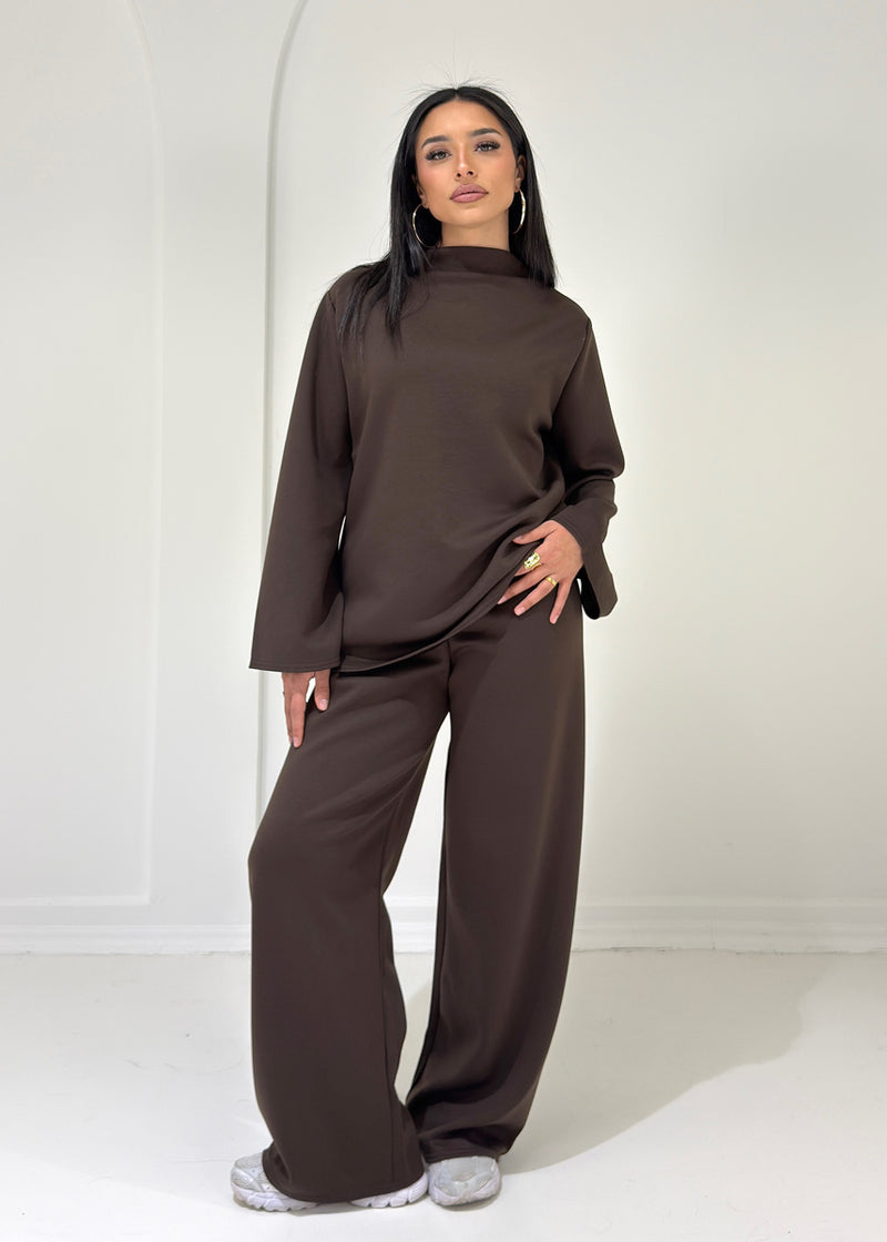 Zweiteiler mit Stehkragen