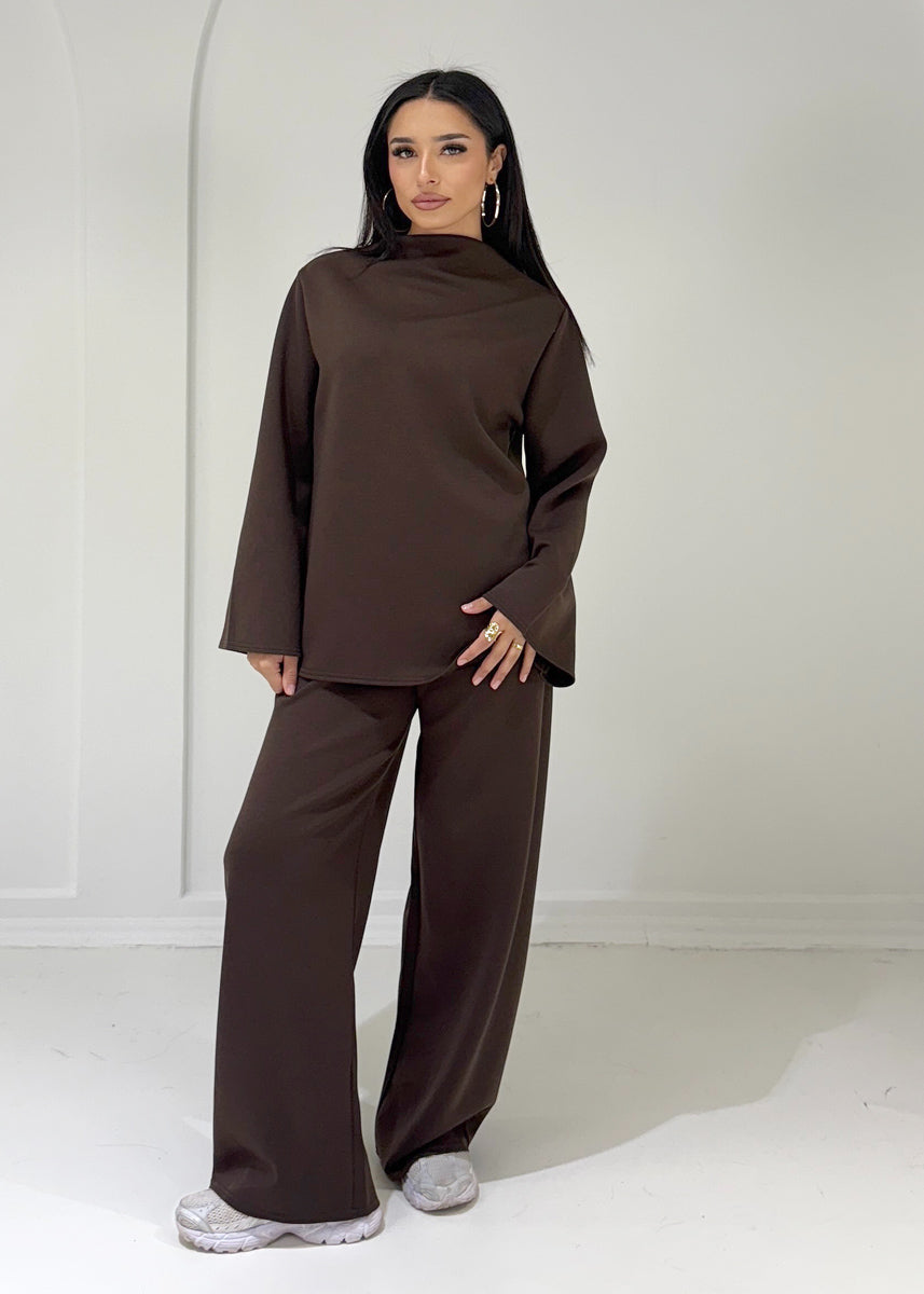 Zweiteiler mit Stehkragen