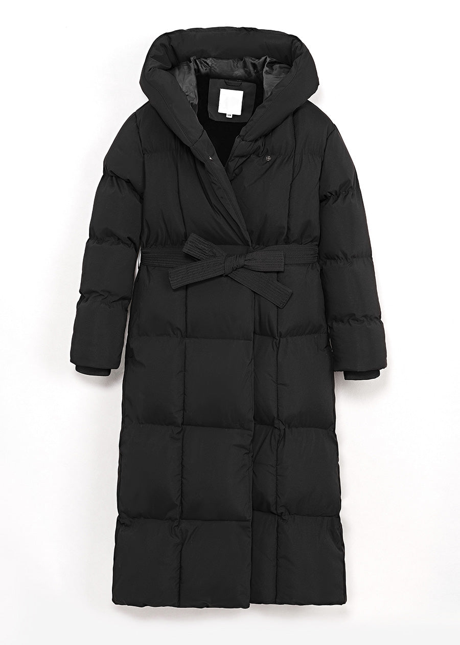Damen langer Steppmantel in Schwarz mit Kapuze und Taillengürtel – NAHA Winterjacke