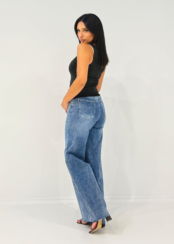 Basic Top mit Rundhalsausschnitt