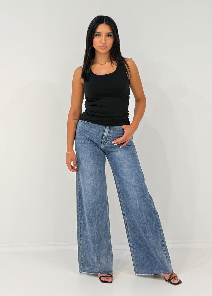 Basic Top mit Rundhalsausschnitt