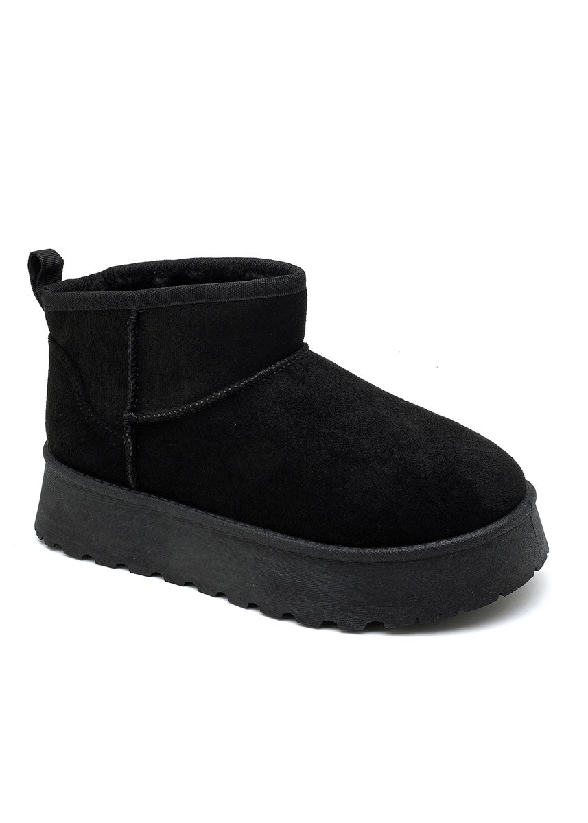 Gefütterte Boots mit Plateau-Sohle