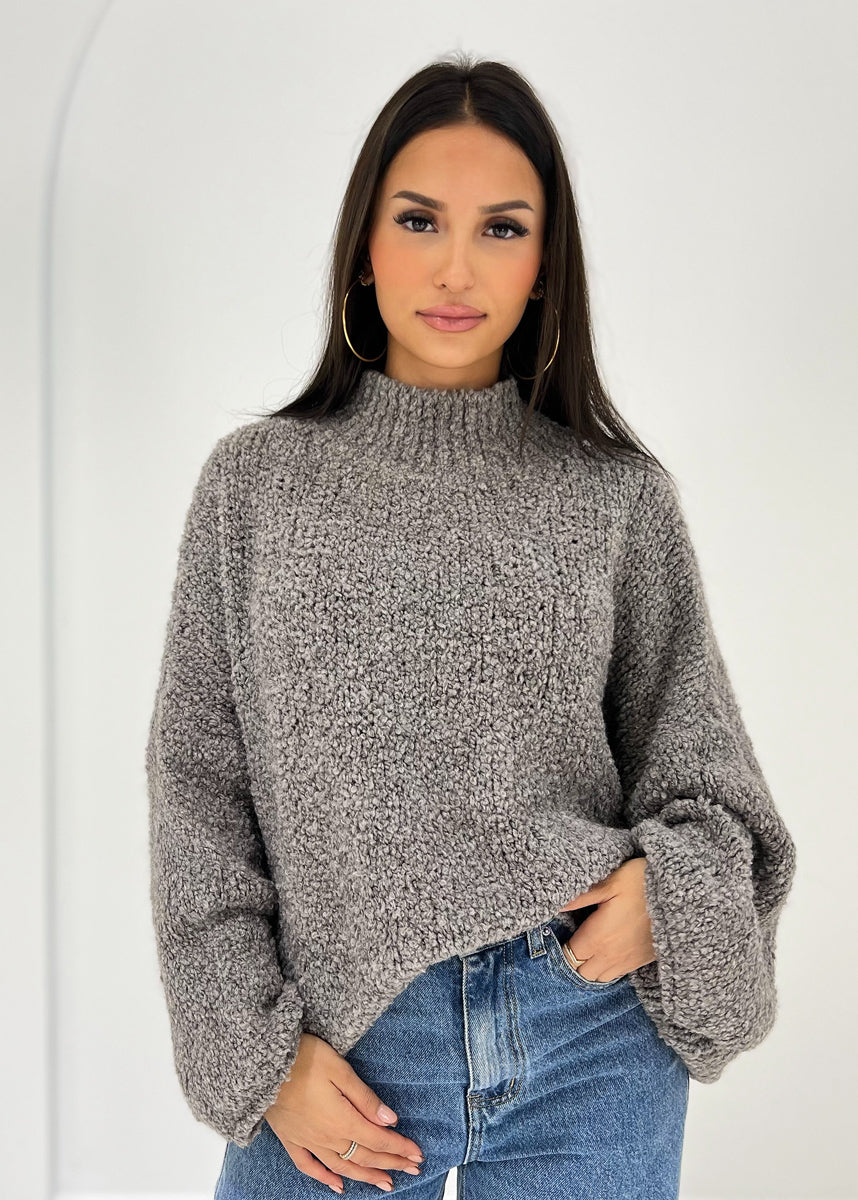 Pullover aus kuscheligem Bouclé