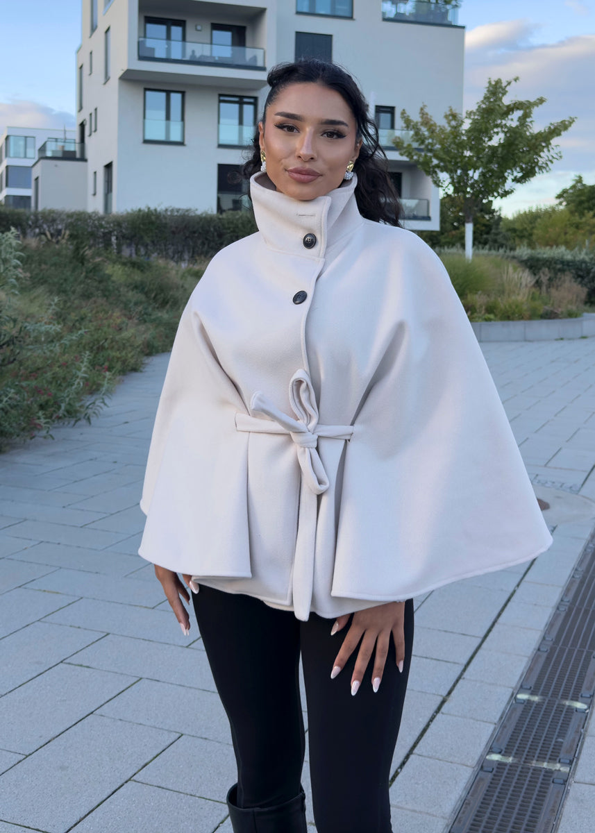 Cape Mantel mit Bindegürtel