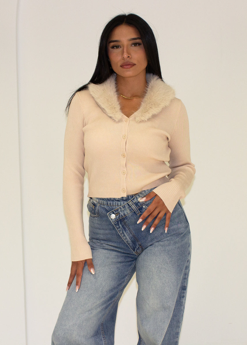 Cardigan mit Kunstfellkragen