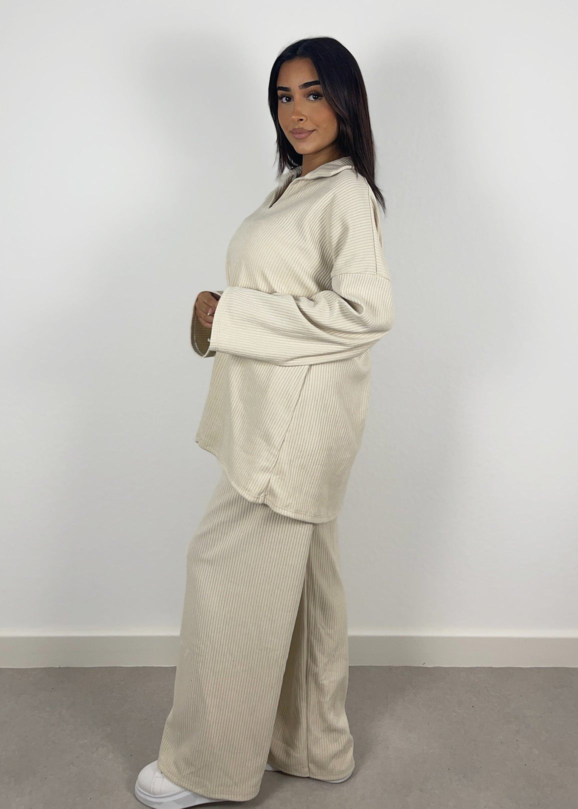 Cord-Set mit Oberteil und Hose - NAHA