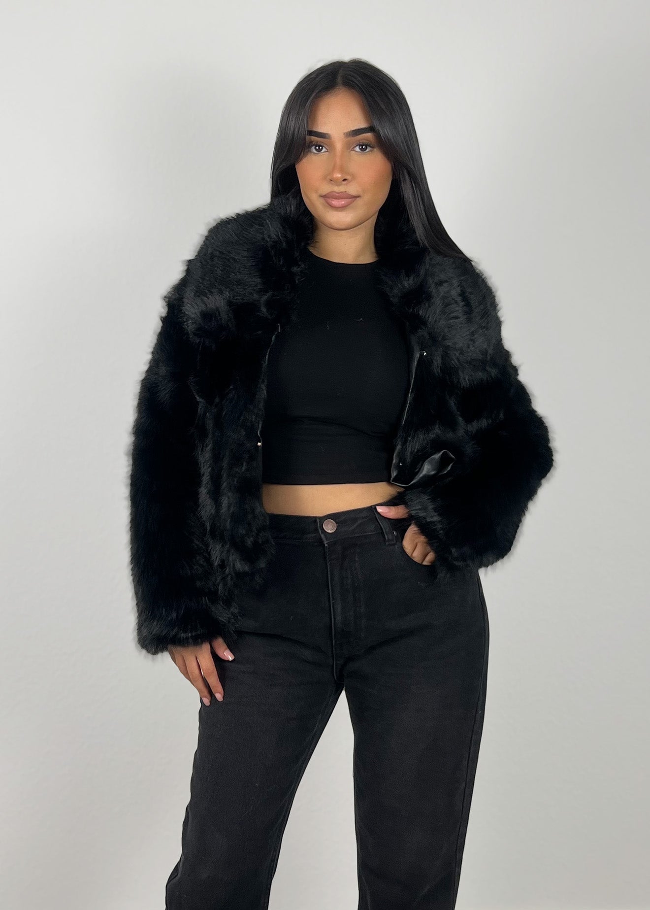 Faux Fur Jacke - NAHA