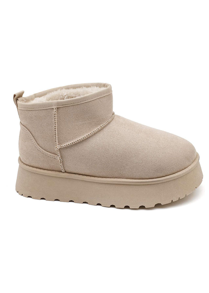 Gefütterte Boots mit Plateau-Sohle - NAHA