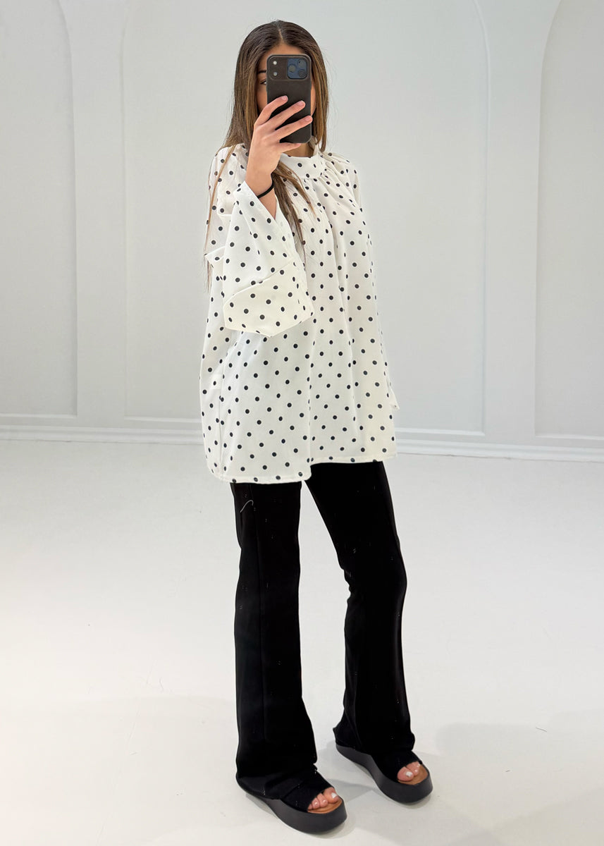 Bluse mit Punkten & weiten Ärmeln