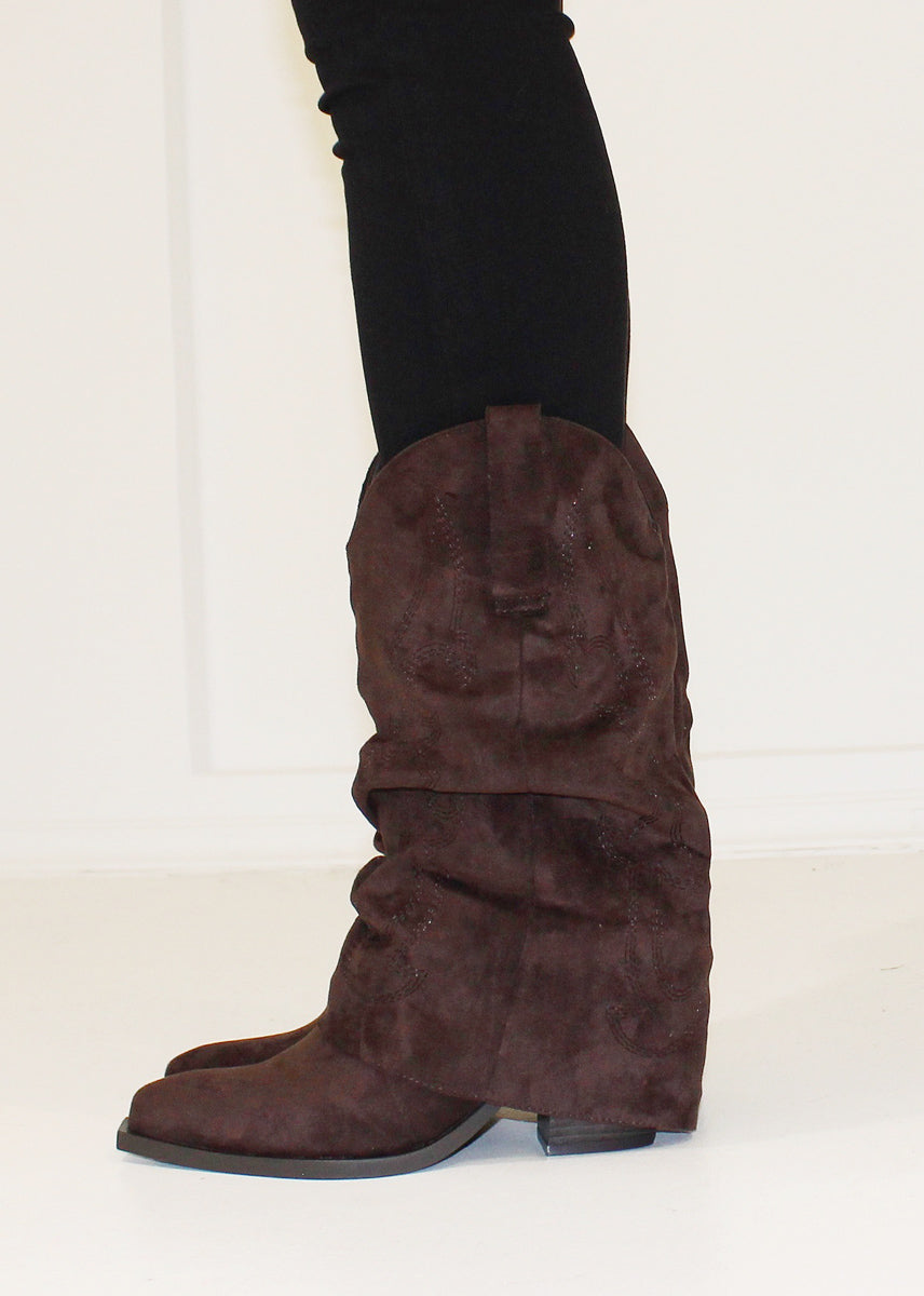 Stiefeletten in Wildlederoptik mit Ziernähten