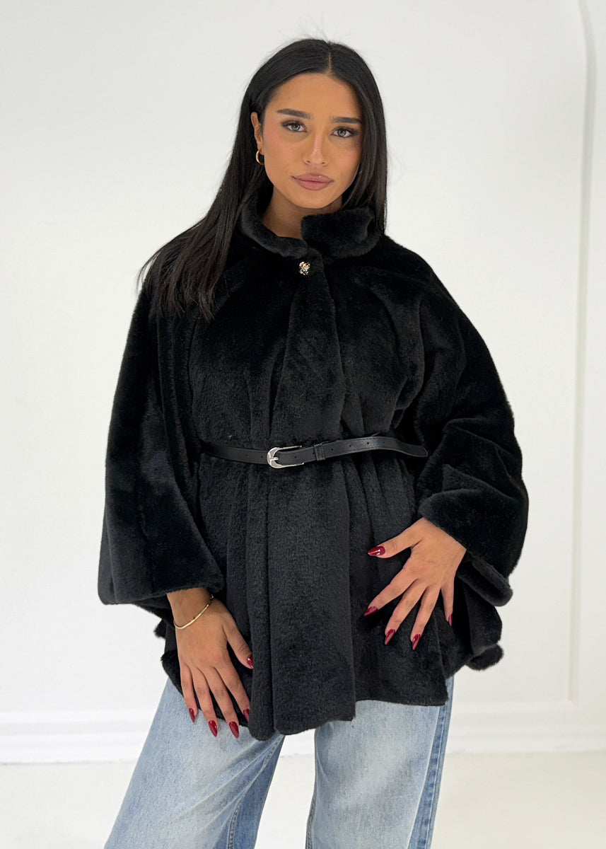 Poncho aus Kunstfell