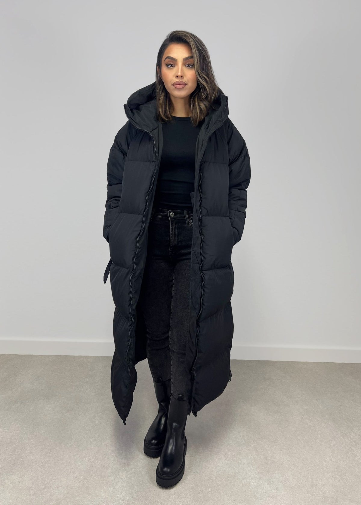 Langer Parka mit Kapuze - NAHA