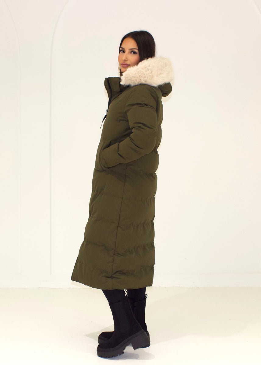 Langer Winterparka mit Fellkapuze - NAHA