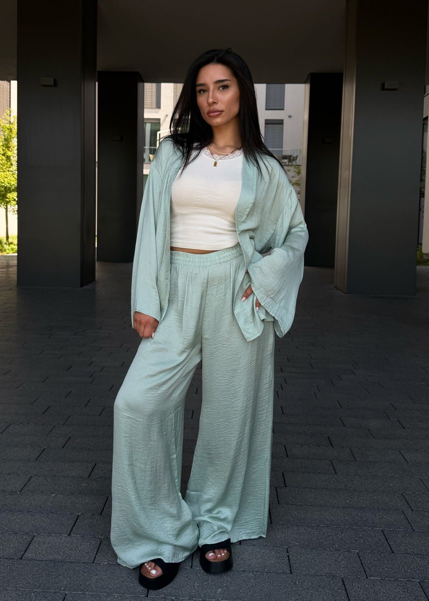 Luftiges Satin-Set in Mint - NAHA
