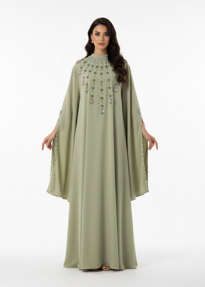 Maxikleid mit Perlenstickerei und Cape-Ärmeln