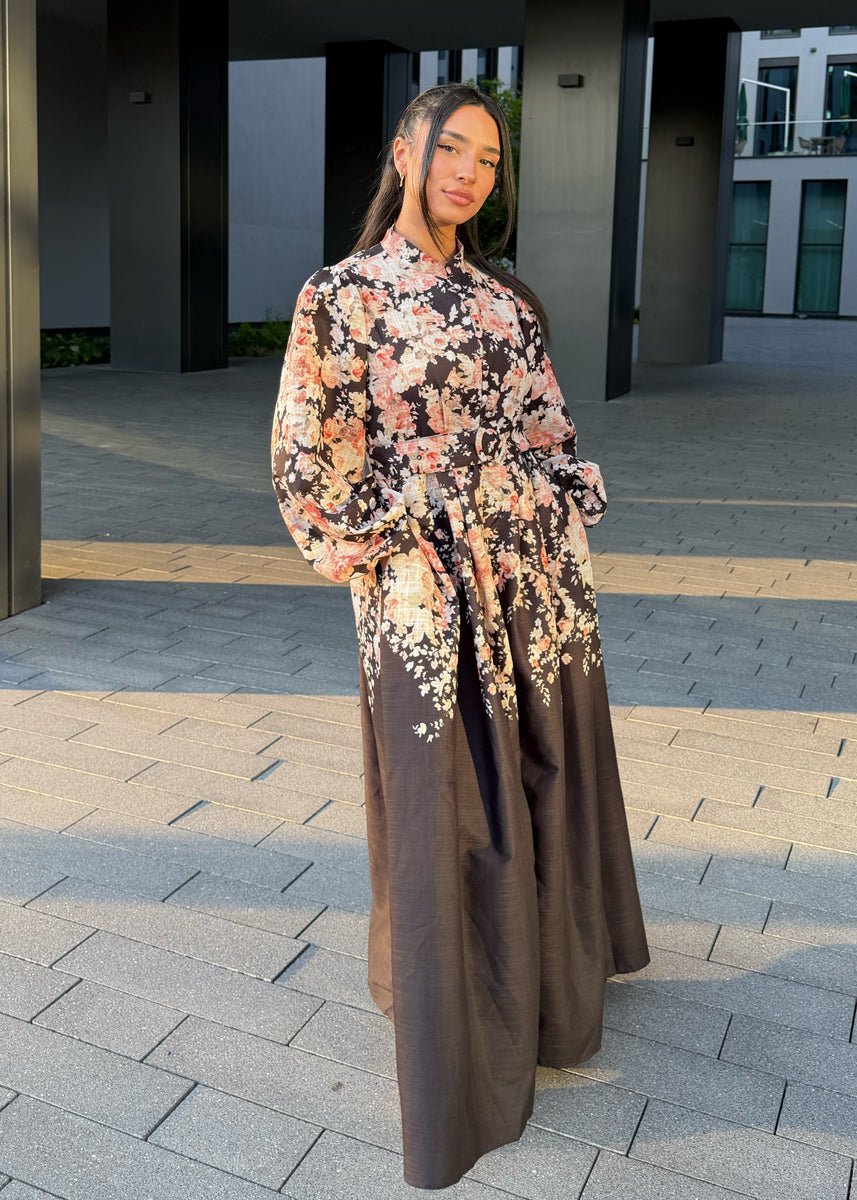 Maxikleid mit floralem Muster in Schwarz - NAHA