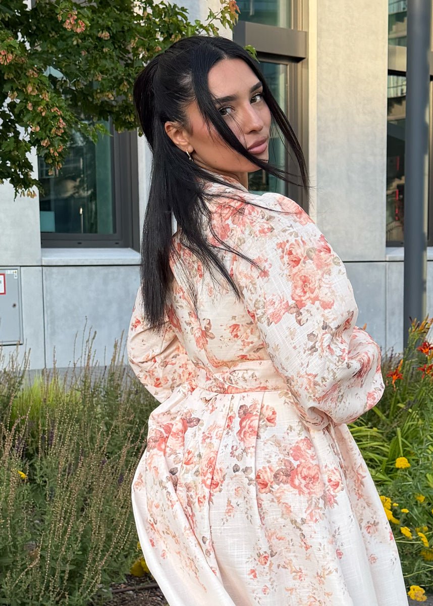 Maxikleid mit floralem Muster in Weiß - NAHA