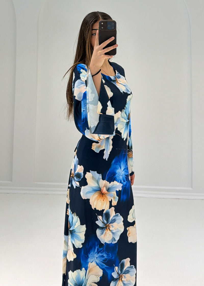 Maxikleid mit Blumenmuster & Bindeband