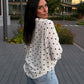 Oversize-Bluse mit Polka Dots & Schmuckring Weiß - NAHA