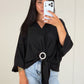 Oversize-Bluse mit Schmuckring-Detail Schwarz - NAHA