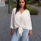 Oversize-Bluse mit Schmuckring-Detail Weiss - NAHA
