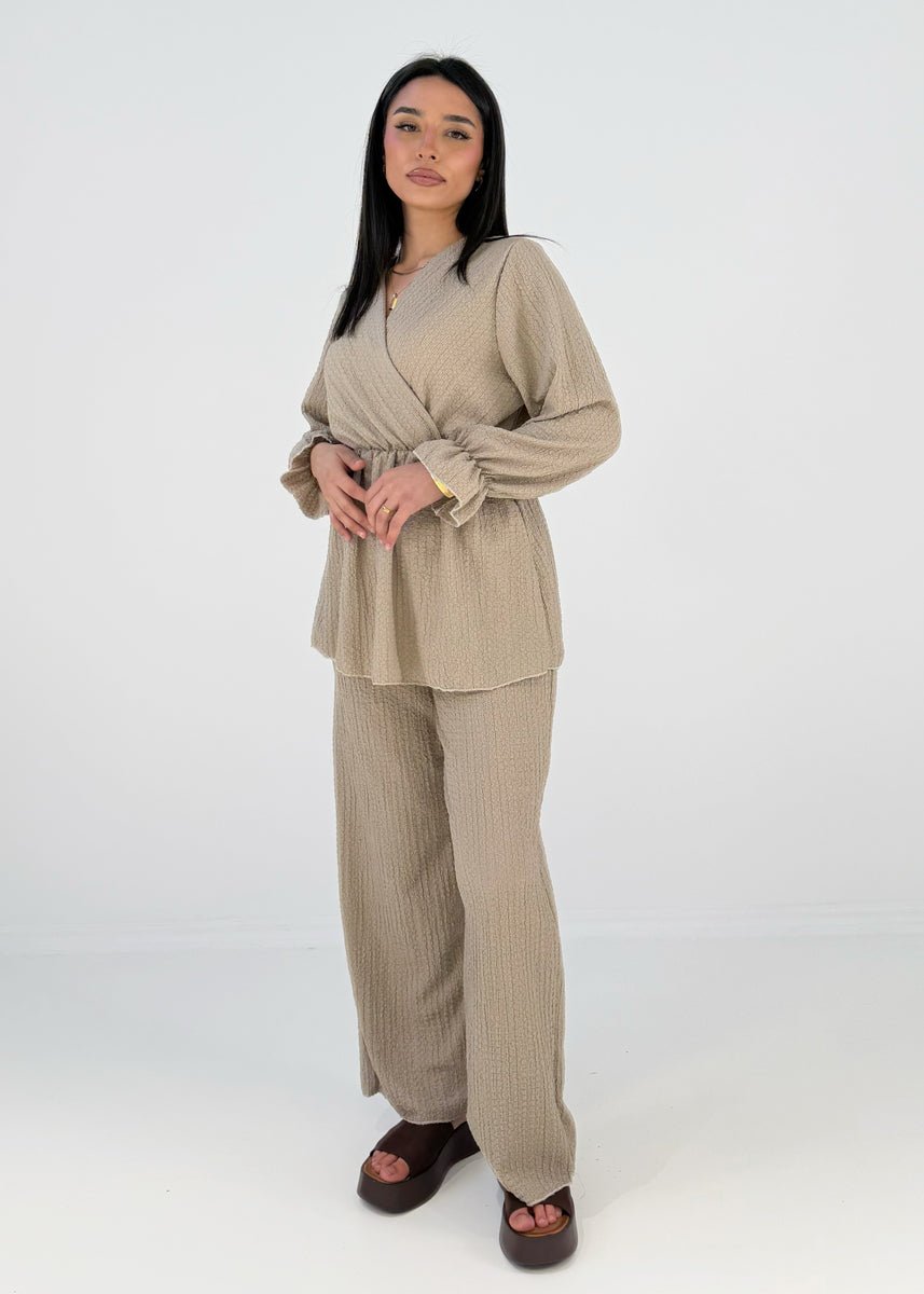 Set mit Wickeloberteil und elastischer Taille - NAHA