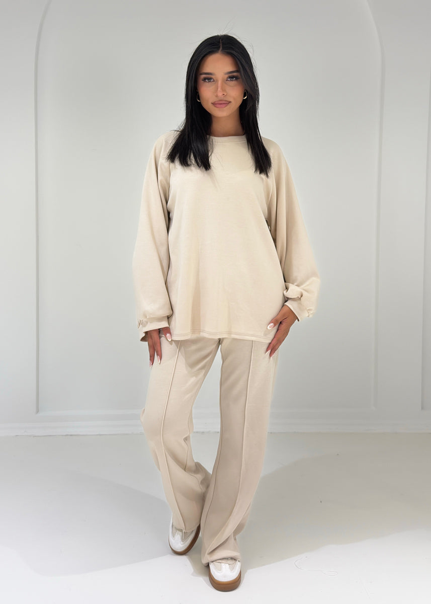 Zweiteiler mit weitem Oberteil & Hose