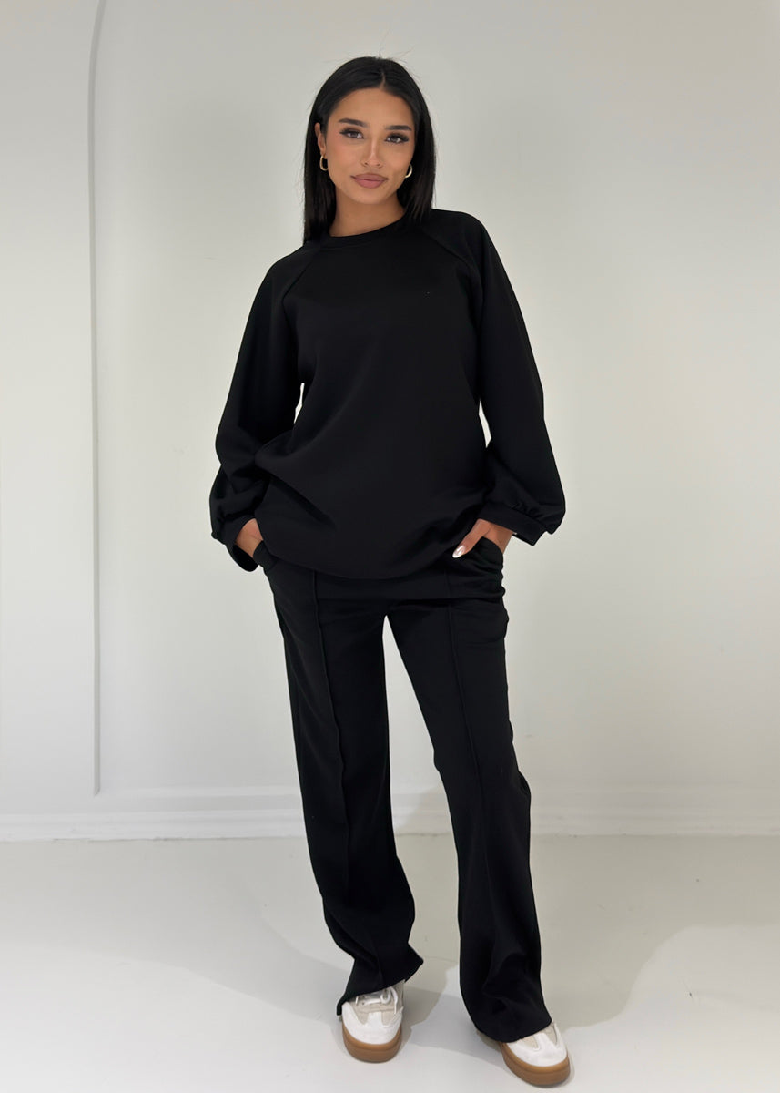 Zweiteiler mit weitem Oberteil & Hose