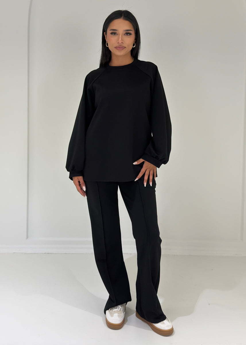 Zweiteiler mit weitem Oberteil & Hose