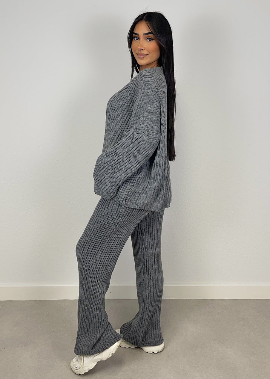 Strick-Set aus Cardigan und Hose - NAHA