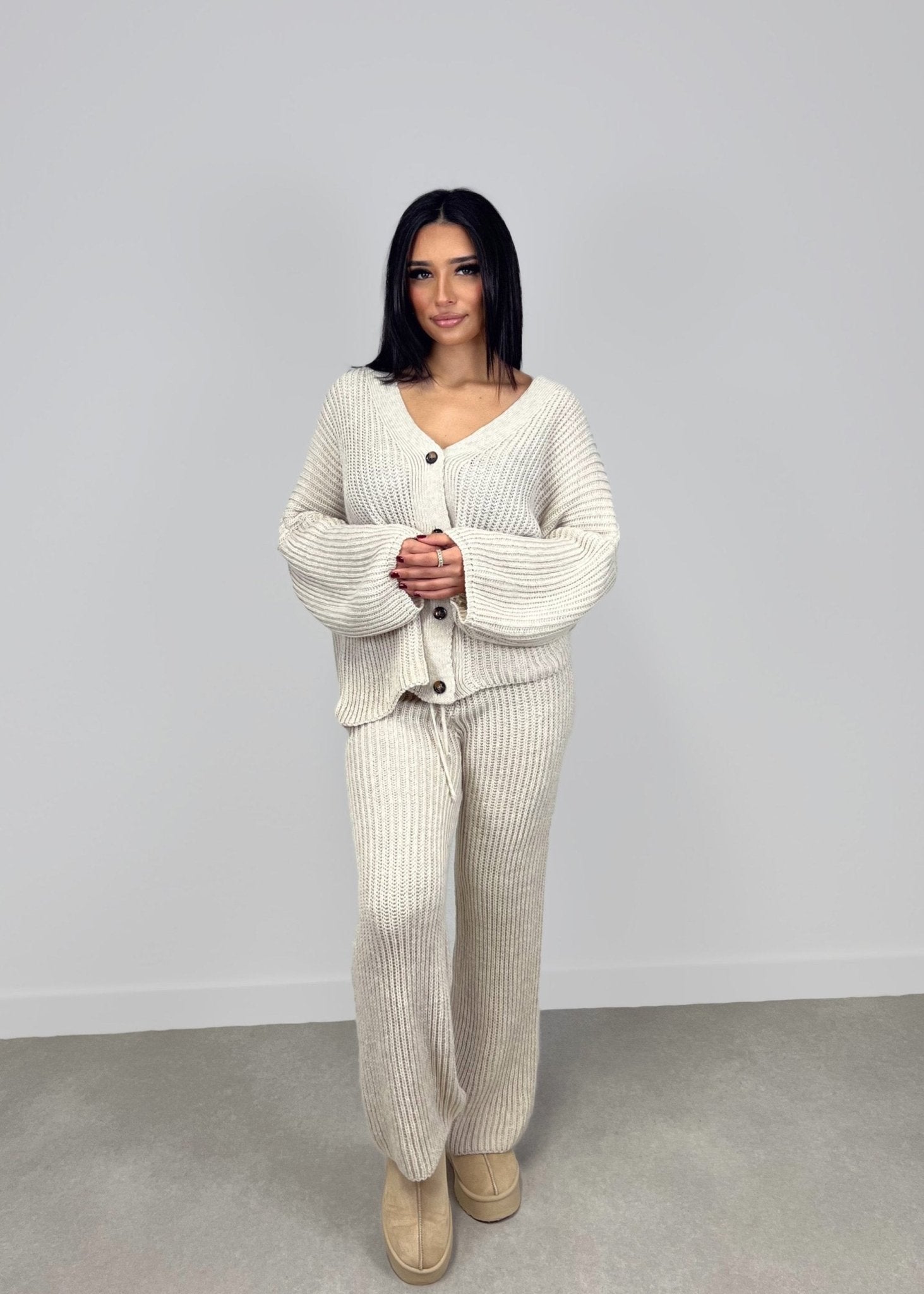Strick-Set aus Cardigan und Hose - NAHA