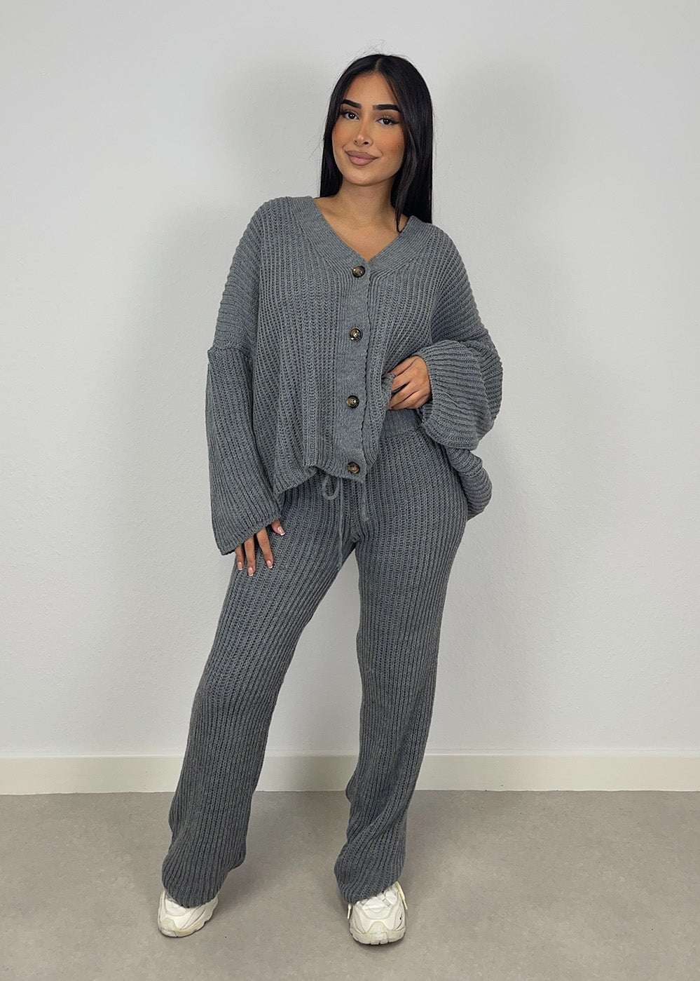 Strick-Set aus Cardigan und Hose - NAHA