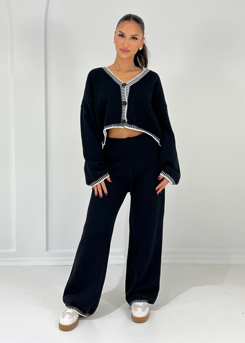 Strickset mit Knopfleiste