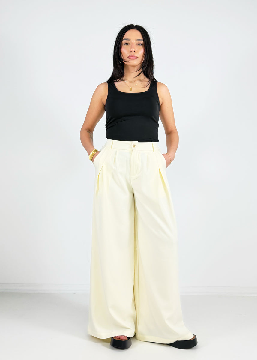 High-Waist Hose mit Bundfalten