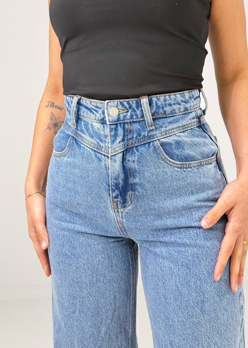 Wide Leg Jeans mit überkreuztem Bund - NAHA