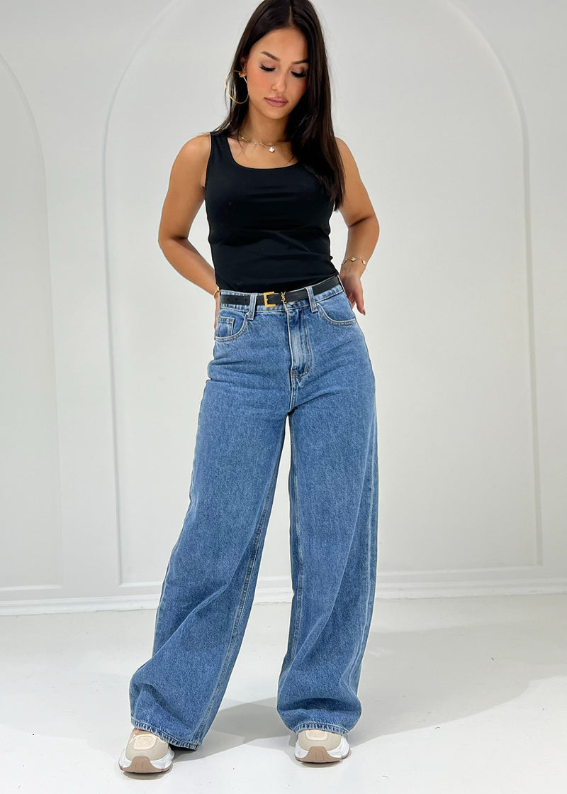 Wide Leg Jeans mit High Waist